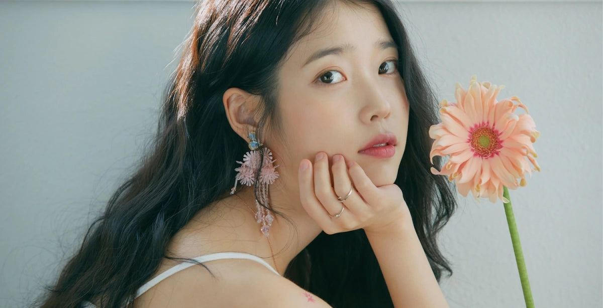 IU